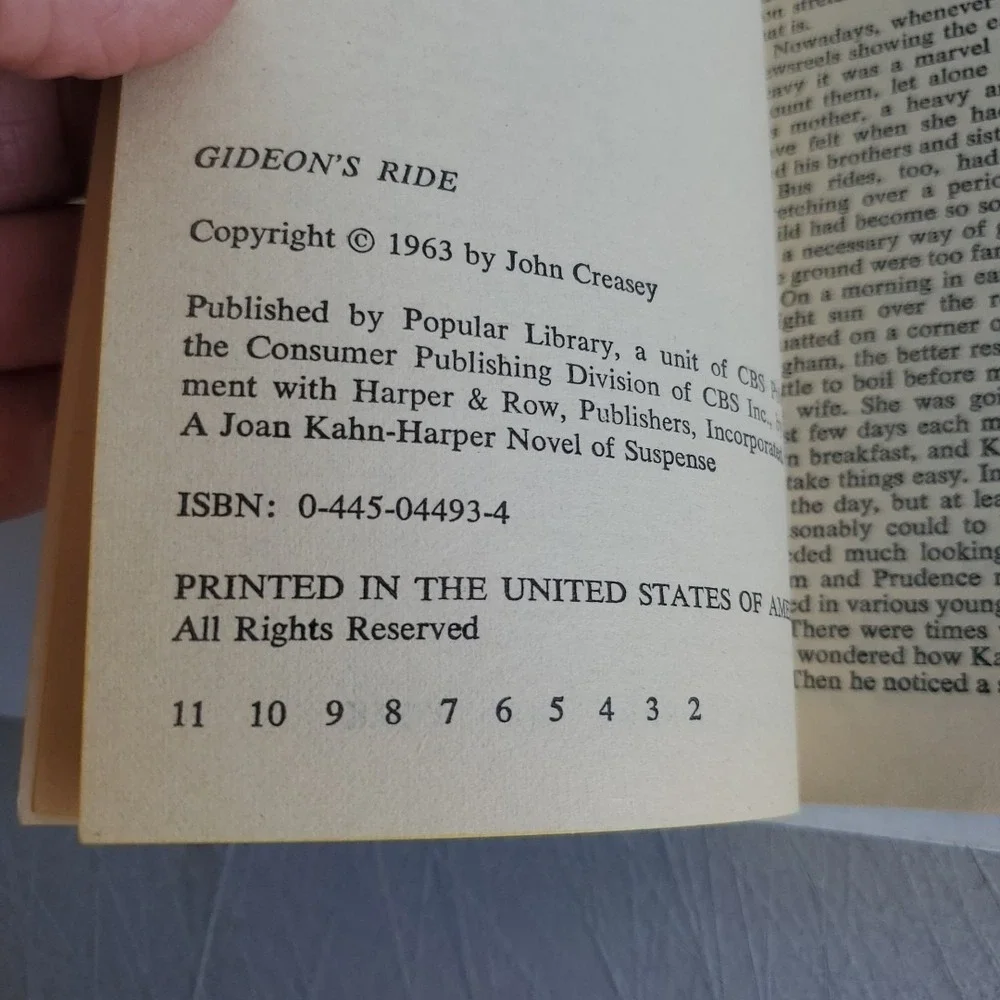 BIG‎ Lot 13 JJ MARRIC Vintage Mystery Books GEORGE GIDEON SERIES Badge Power